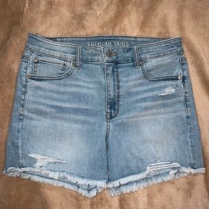 NEVER WORN American Eagle High-Rise Midi Jean Shorts